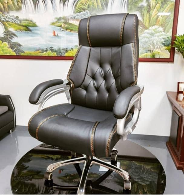 leather office chairs