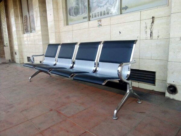 waiting-seat-4-seater-steel-mesh-grey-pvc-black-chrome-frame