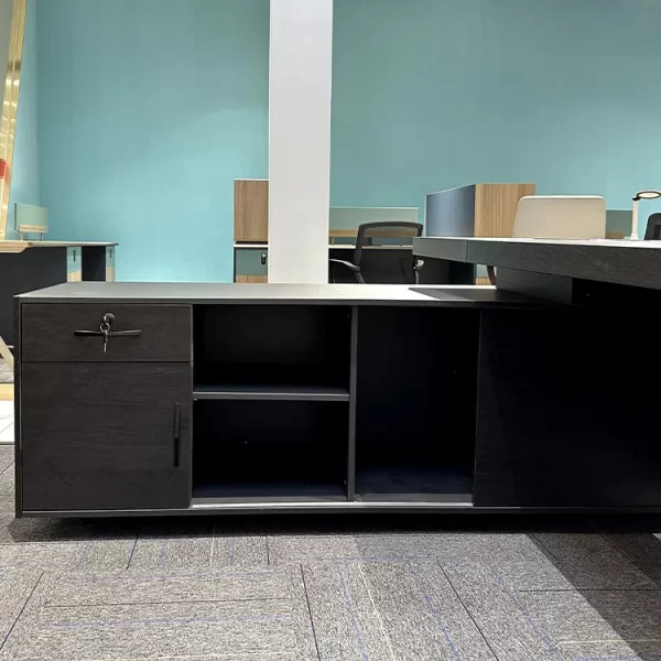 1.6 meters executive office desk