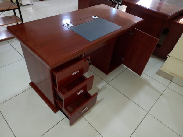 1.2 Meters executive office desk - Image 9