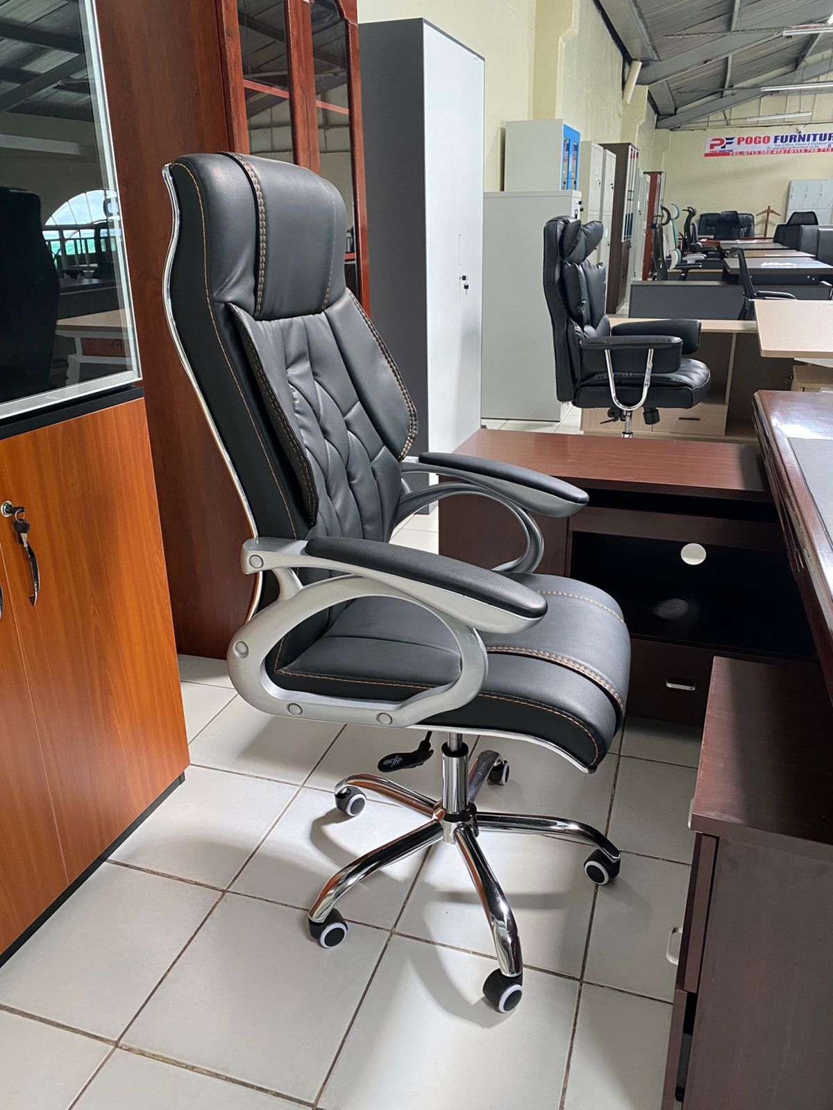 executive office leather seat, Office chairs.