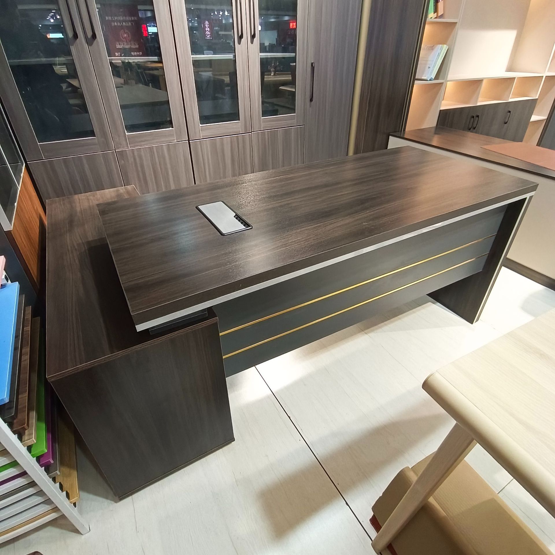 5.24934FT L-shaped Executive Office Desk - Image 7